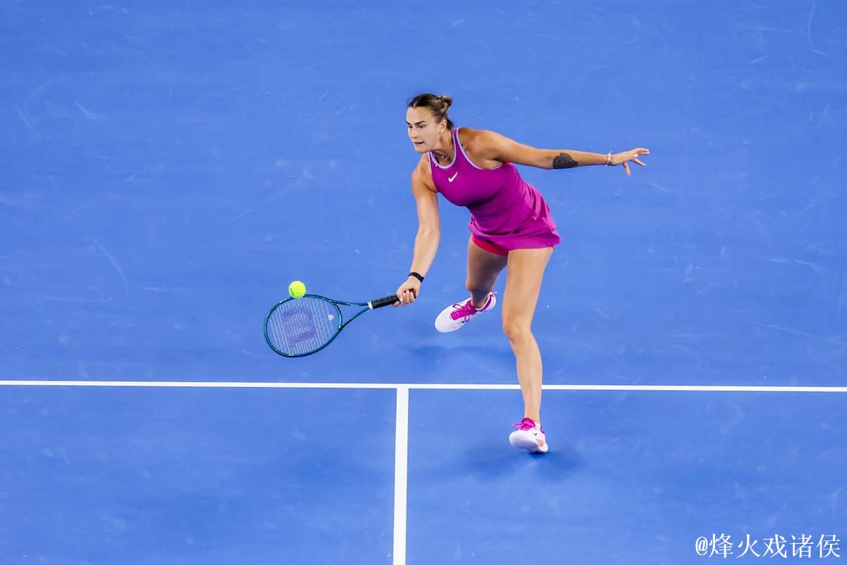 武网第4日萨巴伦卡赛会14连胜 高芙8连胜晋级8强 武网第4日萨巴伦卡赛会14连胜 高芙8连胜晋级8强